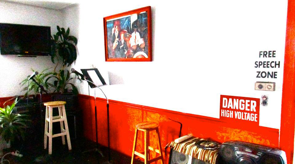 Header Vault